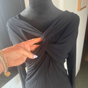 FABLETICS WOMEN'S BLACK LONG SLEEVE SHIRT NWT SIZE SMALL